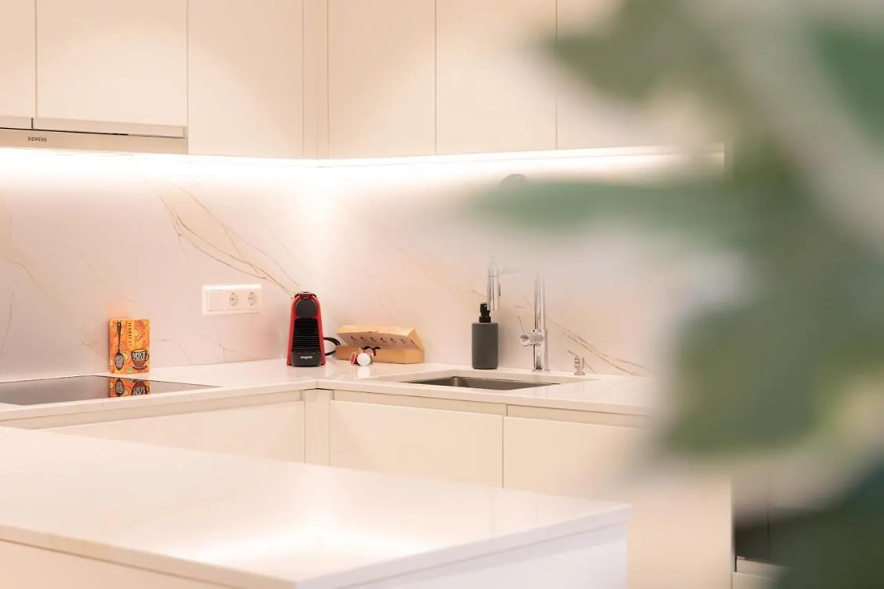 Hamilius Apartments City Center Luxembourg By Rentaroo 0*,  Luxemburgo