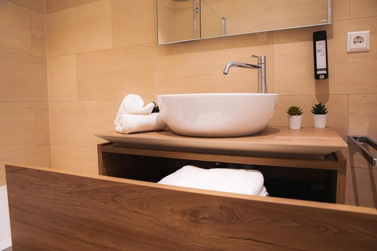 Hamilius Apartments City Center Luxembourg By Rentaroo Luxemburgo