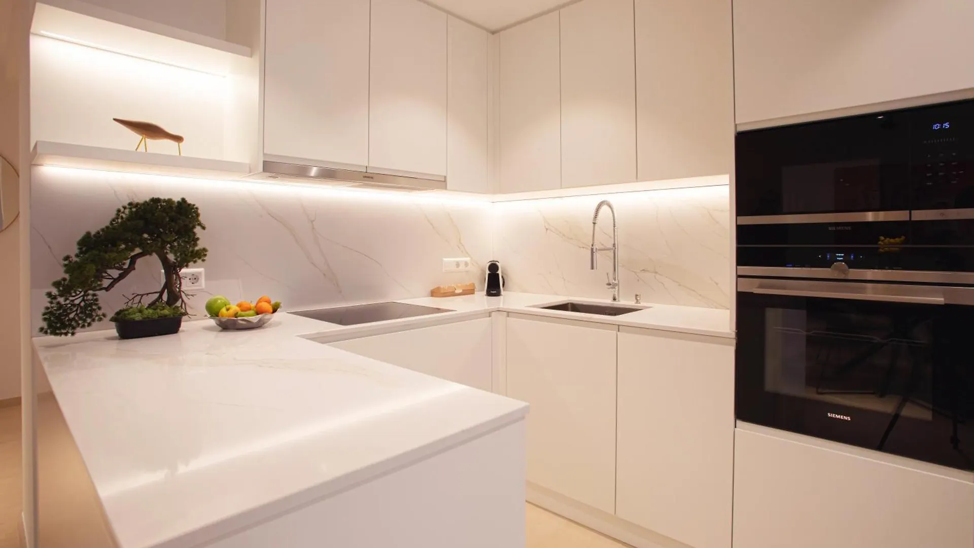 Hamilius Apartments City Center Luxembourg By Rentaroo Luxemburgo